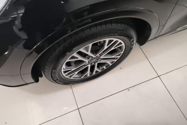 Used Ford Escape 2020 EcoBoost 245 Two-Wheel Drive Smart & Enjoyment Model
