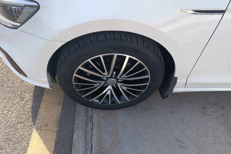 Used Volkswagen Lamando 2019 280TSI DSG Luxury Edition China VI Standard