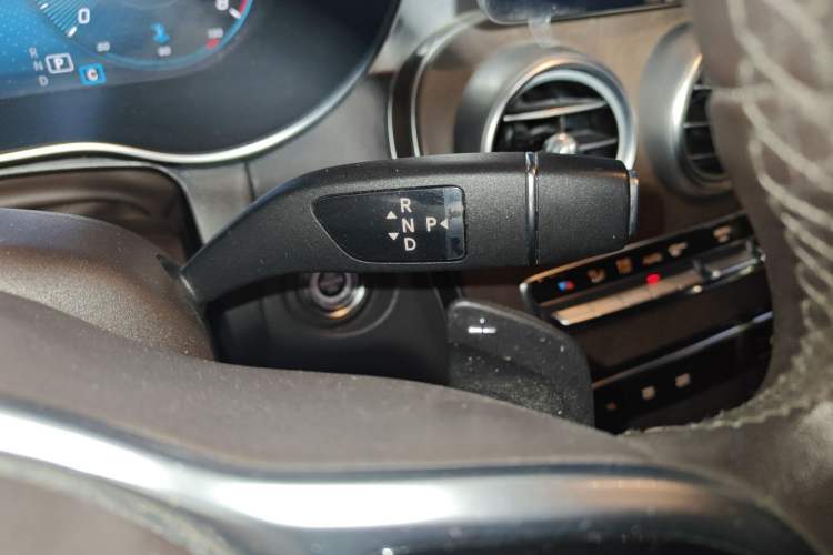 Used Mercedes-Benz GLC 2020 Facelift GLC 300 L 4MATIC Dynamic Edition Gear Lever