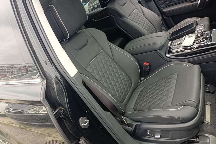 Used Hongqi HS7 2022 3.0T Automatic All-Wheel Drive Smart Connect Flagship Edition 7 Seats
