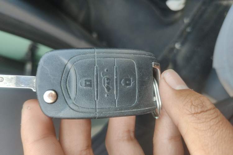 Used Wuling Hongguang MINIEV 2021 Macaron Premium Model – Lithium-NMC Vehicle Key