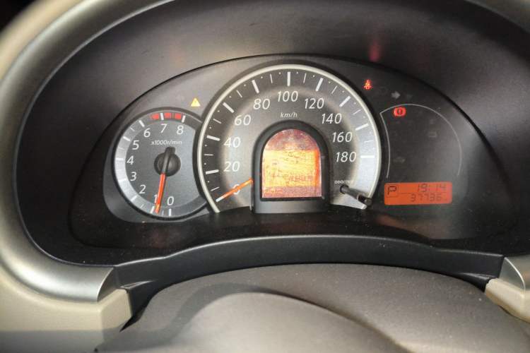 Used Nissan March 2015 1.5L Automatic E-Xuan Edition