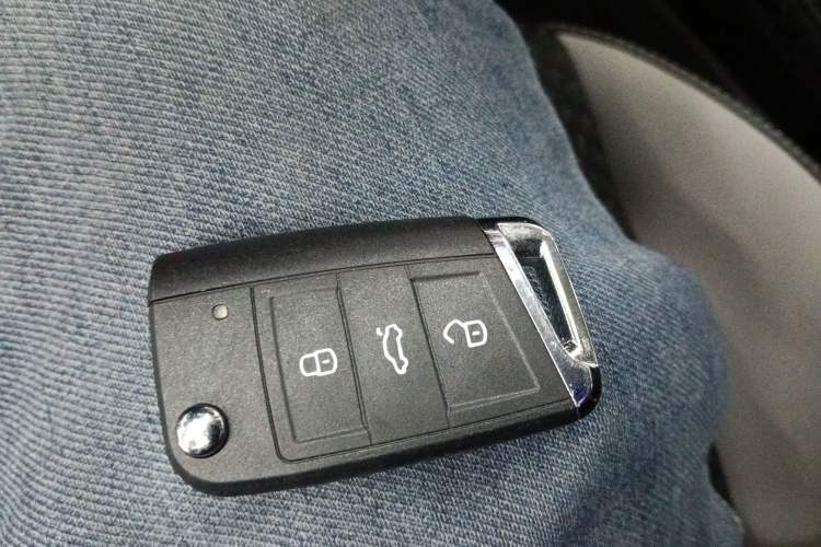 Used Volkswagen Tacqua 2023 200TSI DSG Joy-Connect Edition
