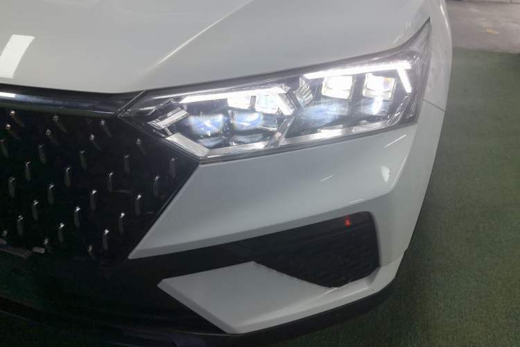 Used Bestune T77 2019 230 TID Automatic Luxury Version China VI Emission Standard
