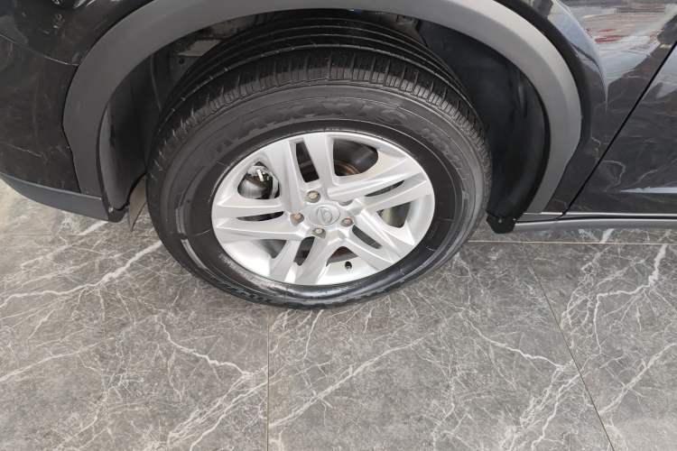 Used GAC Trumpchi GS7 2017 280T Two-Wheel Drive Luxury Model Left Front Wheel Hub