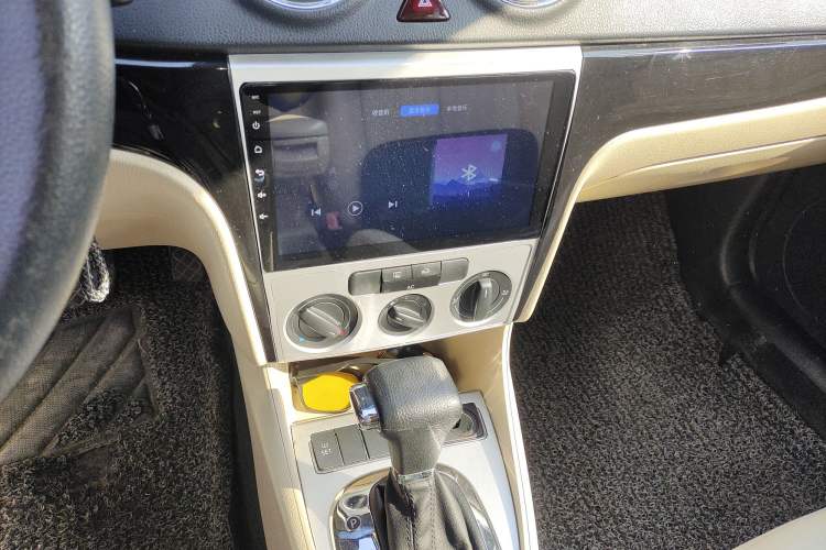 Used Volkswagen Lavida 2011 1.6L Automatic Premium Edition
