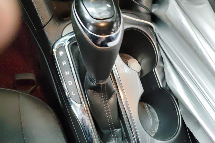 Used Chevrolet Cruze 2017 1.5L Automatic Pioneer Sunroof Edition
