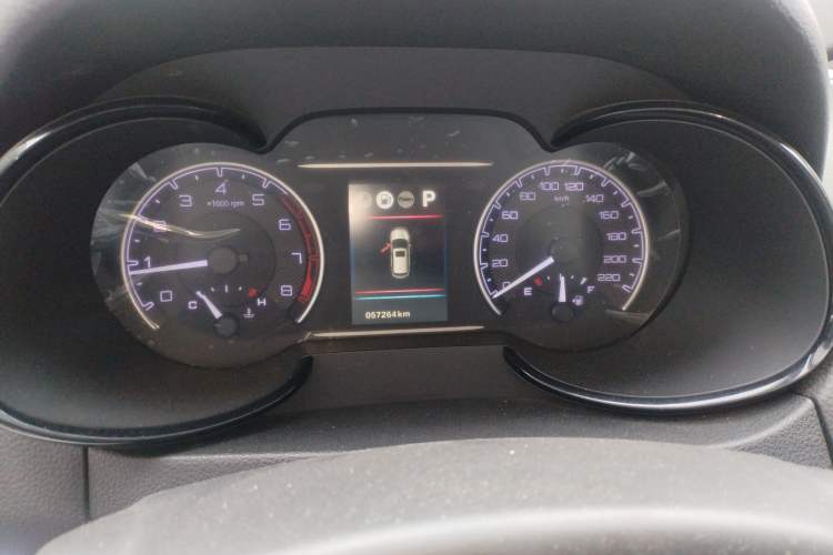 Used Dongfeng Aeolus AX7 2016 2.0L Automatic Zhiyi Trim Instrument Cluster