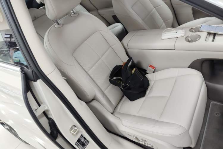 Used IM LS6 2026 Model Pure Electric Max Right Front Seat