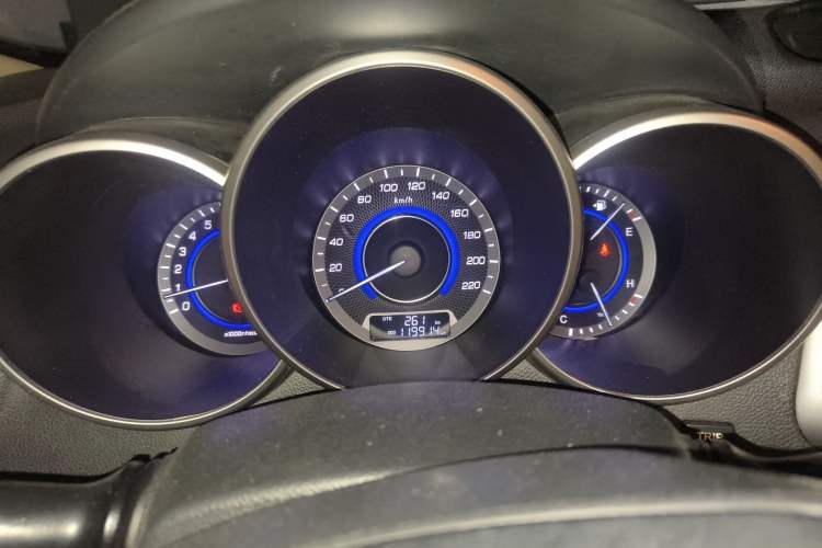 Used CHANGAN Eado 2015 1.6L Manual Luxury Model China IV Standard Instrument Cluster