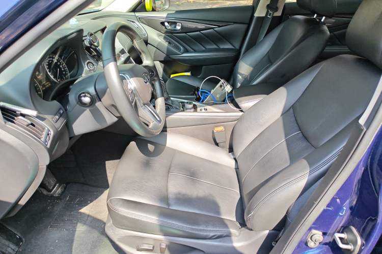 Used Infiniti Q50L 2018 2.0T Comfort Edition China VI Standard