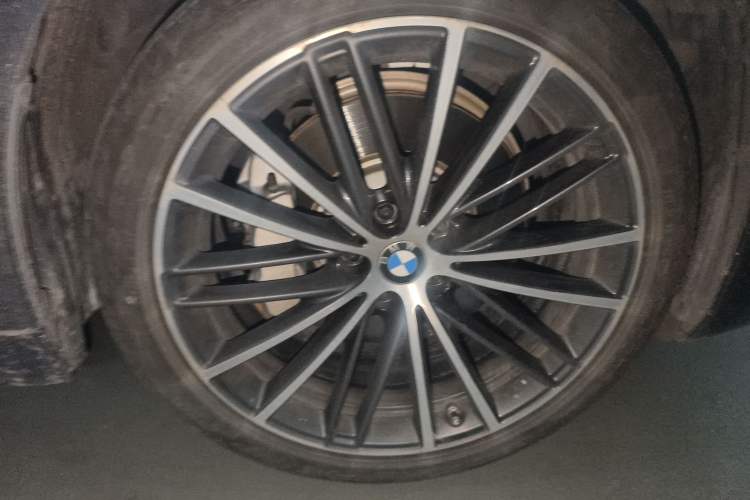 Used BMW 5 Series 2022 Restyled 530Li Leading Edition M Sport Package