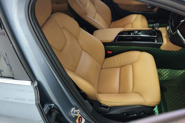 Used Volvo S90 2018 T4 Zhiyuan Edition Right Front Seat