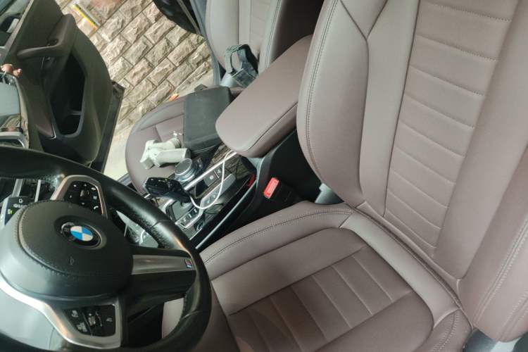 Used BMW X3 2020 xDrive25i M Sport Package Left Front Seat