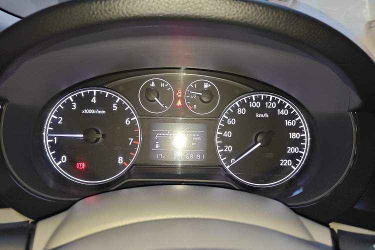 Used Nissan Tiida 2014 1.6L CVT Comfort Model
