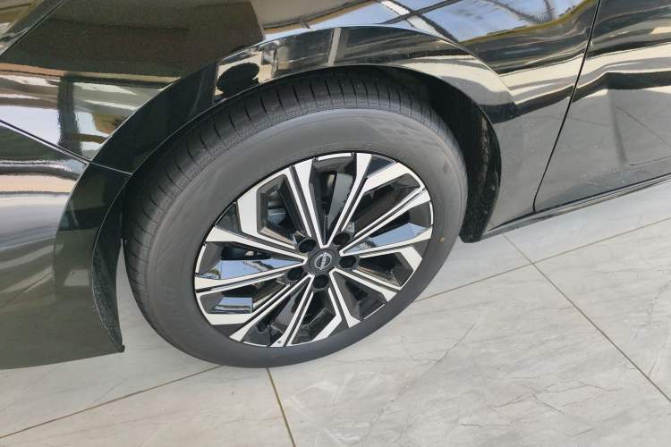 Used Nissan Teana 2026 Model Harmony Cockpit 2.0L Smart Ultra-Comfort Edition
