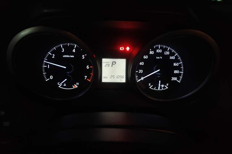 Used Toyota Prado 2010 2.7L Automatic Deluxe Edition Odometer Close Up