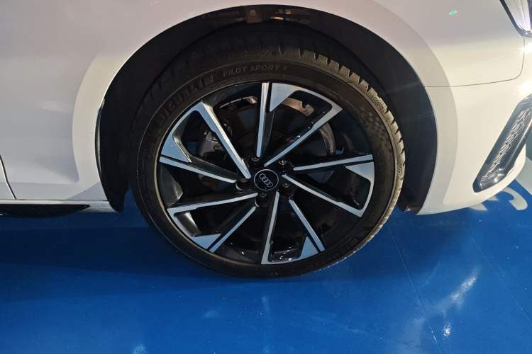 Used Audi A4L 2023 40 TFSI Luxury Dynamic Model