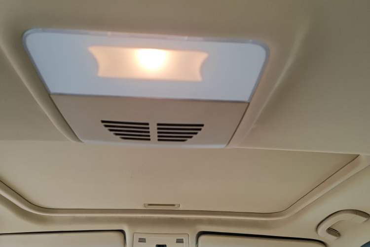 Used BMW 3 Series  Headliner