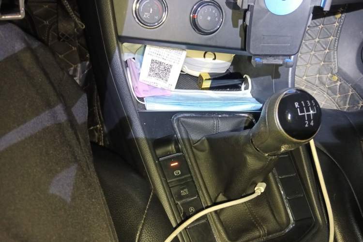 Used Volkswagen Bora 2020 1.5L Manual Fashion Edition
