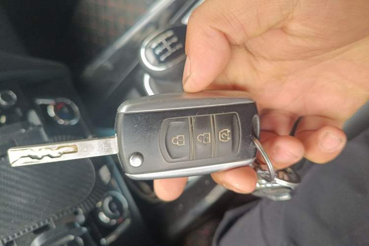 Used Dongfeng Fengon S560 2018 1.8L Manual Urban Model 5 Seats