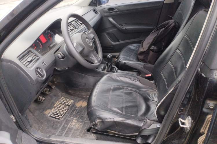 Used Volkswagen Santana 2015 1.4L Manual Fashion Edition Left Front Seat