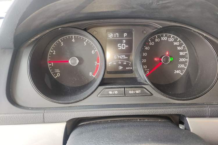 Used Volkswagen Lavida 2017 1.6L Automatic Fashion Edition
