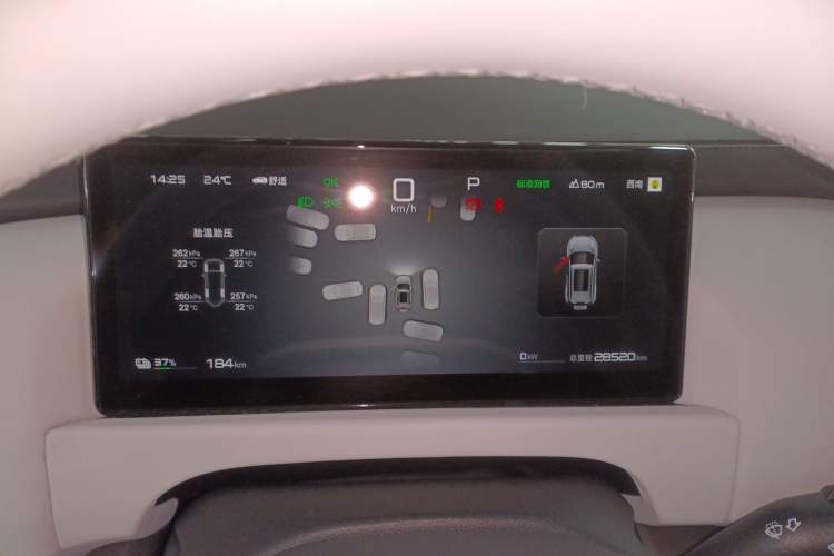 Used Formula Leopard Titanium 3 2025 501 km All-Wheel Drive Intelligent Driving Max Edition
