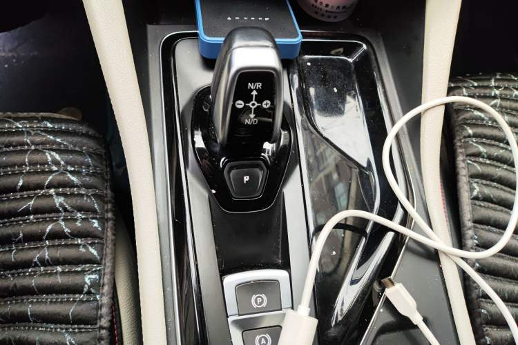 Used Lynk & Co 02 2018 1.5T DCT Two-Wheel Drive Zhaoban China V Standard