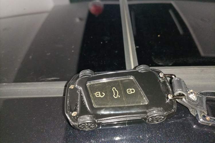 Used Volkswagen Passat 2020 330TSI Luxury Edition China VI Vehicle Key