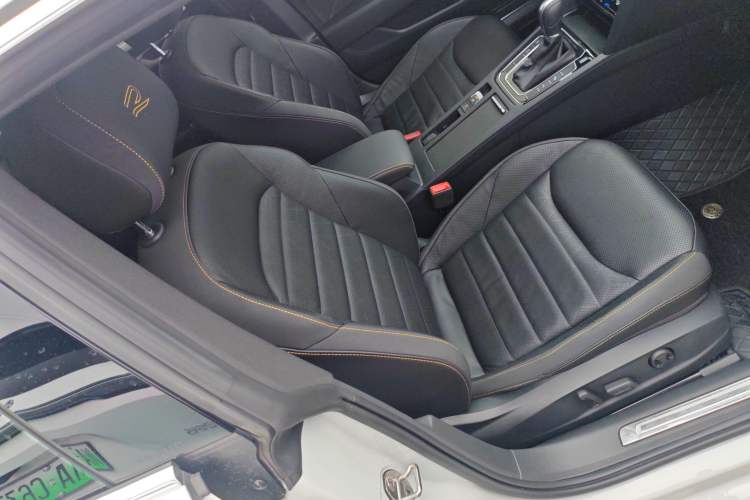 Used Volkswagen FAW-Volkswagen CC 2024 380TSI Striking All-Encompassing Edition Right Front Seat