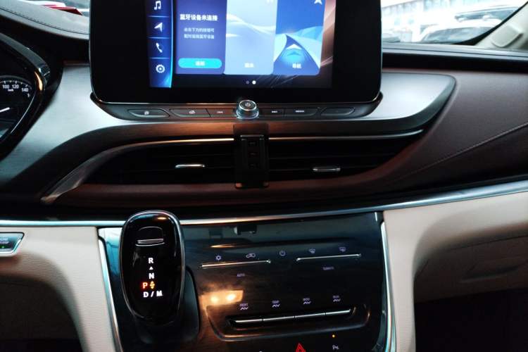 Used Buick GL8 2022 Land Cruiser Executive Class 652T Comfort Model
