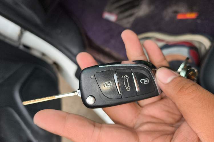 Used Bestune B70 2016 2.0L manual luxury edition Vehicle Key