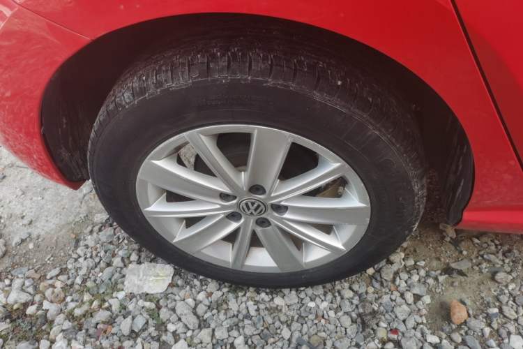 Used Volkswagen Polo 2014 1.6L Automatic Comfort Edition
