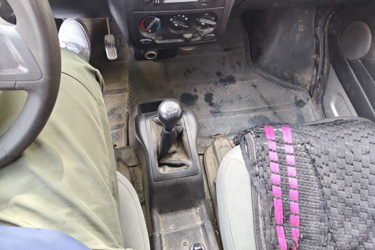 Used Wuling Rongguang 2012 1.2L Extended Basic Version LJY