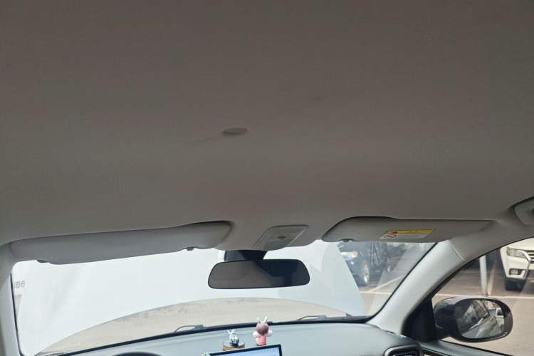 Used Wuling Bingo PLUS 2024 330 km Range Five-Seater Version