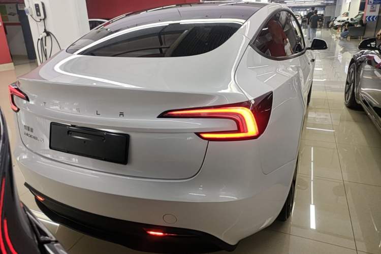 Used Tesla Model 3 2023 Rear-Wheel-Drive Version