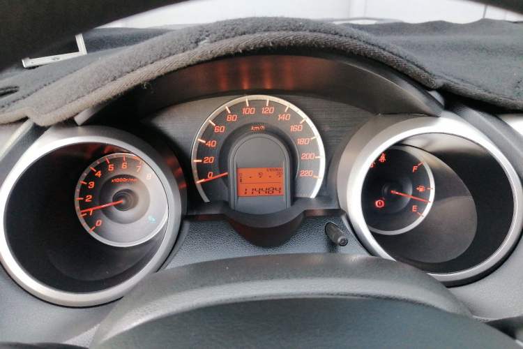 Used Honda Fit 2011 1.3L manual Comfort version
