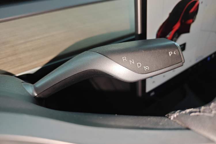 Used Tesla Model Y 2021 Standard Range Rear-Wheel Drive Version