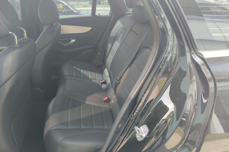Used Mercedes-Benz GLC 2017 GLC 200 4MATIC Left Rear Seat
