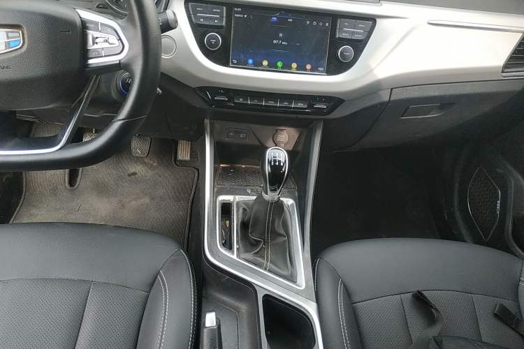 Used Geely Auto Vision X3 2019 Upgraded Model 1.5L Manual Elite Version
