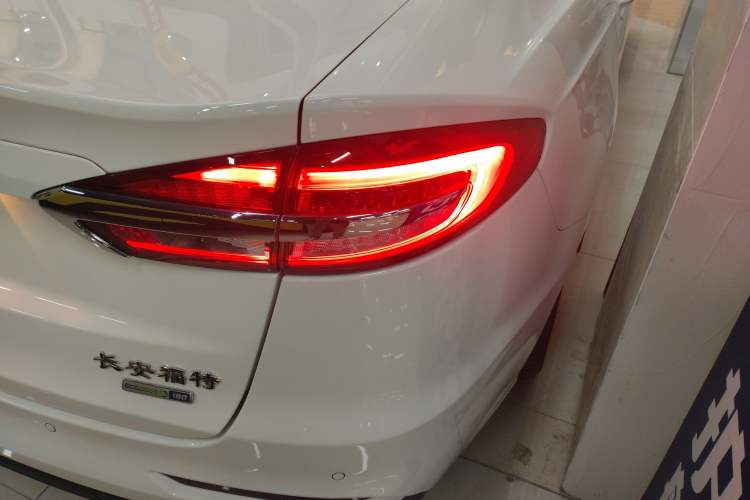 Used Ford Mondeo 2020 EcoBoost 180 Stylish Model Right Rear Taillight