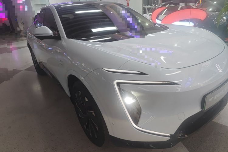 Used Avatr 07 2024 Pro+ All-Electric Version Front Right 45 Deg