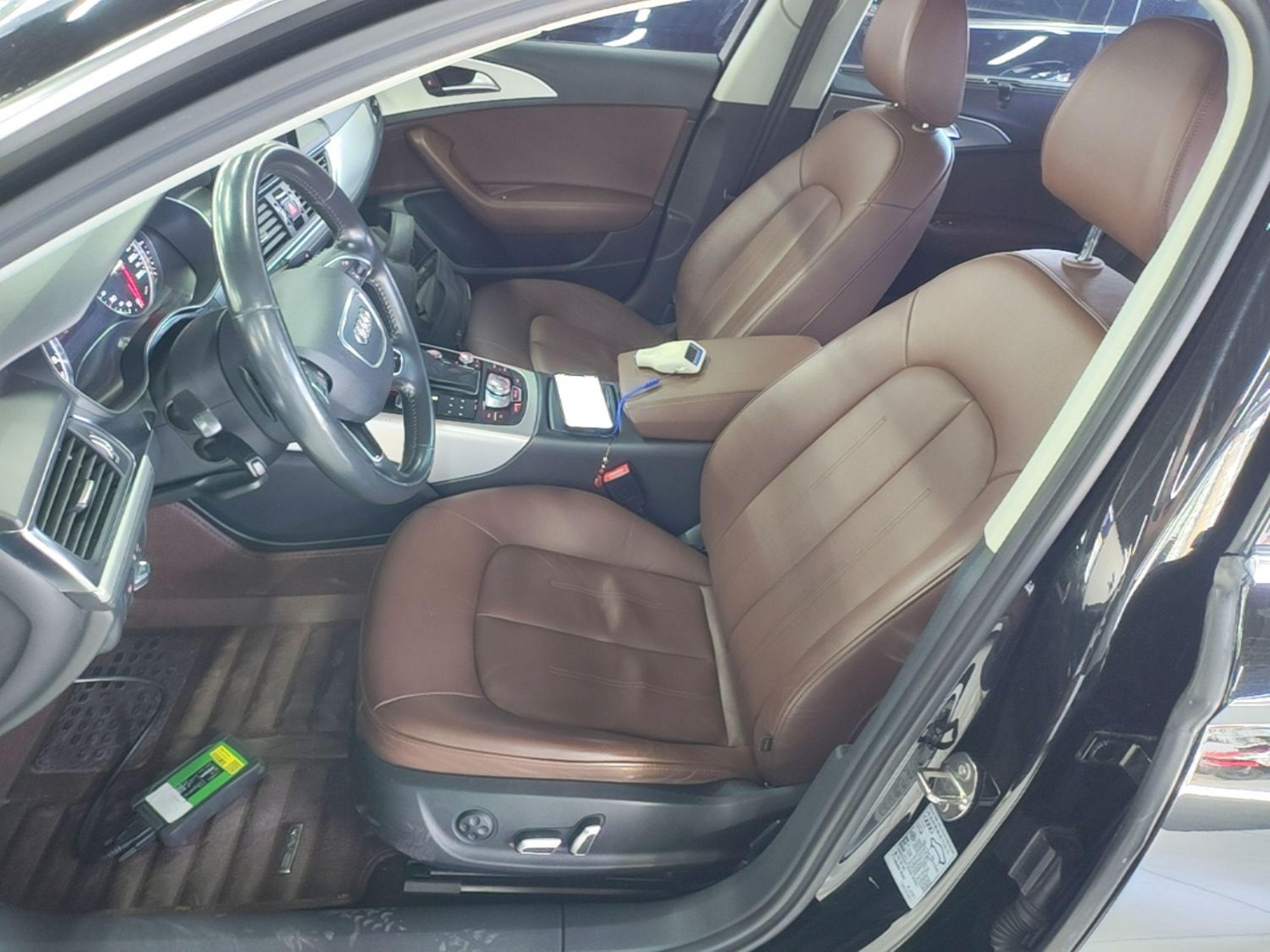 Interior delantero