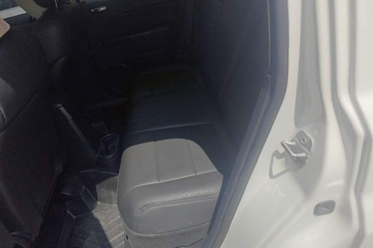 Used Jeep Patriot 2014 2.0L Sport Enhanced Edition Left Rear Seat