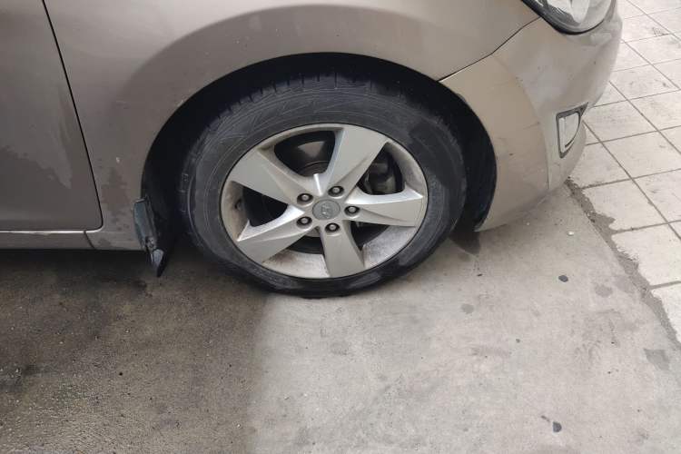 Used Hyundai Elantra (5th Generation / Langdong) 2012 1.6L Manual Leading Model
