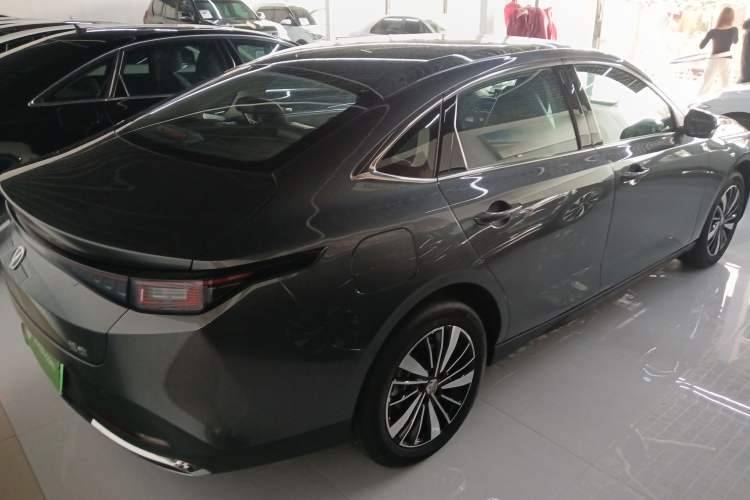 Used CHANGAN Eado PHEV 2025 Smart New Blue Whale 145KM Battleship Edition
