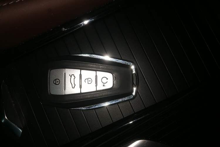 Used Geely Auto Monjaro L 2021 2.0TD DCT EVO Two-Wheel Drive Smart Luxury Version