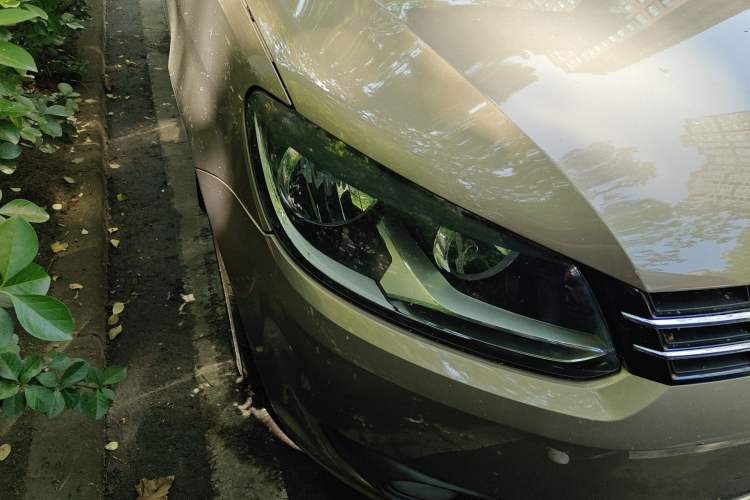 Used Volkswagen Touran 2015 1.4T Manual Fashion Edition 5-Seater
