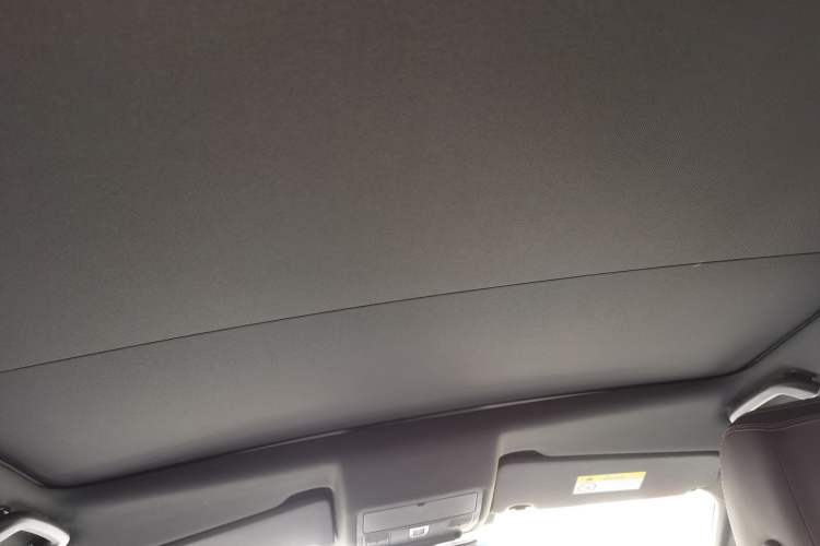 Used Land Rover Discovery Sport 2020 249 PS R-Dynamic Luxury Custom Edition